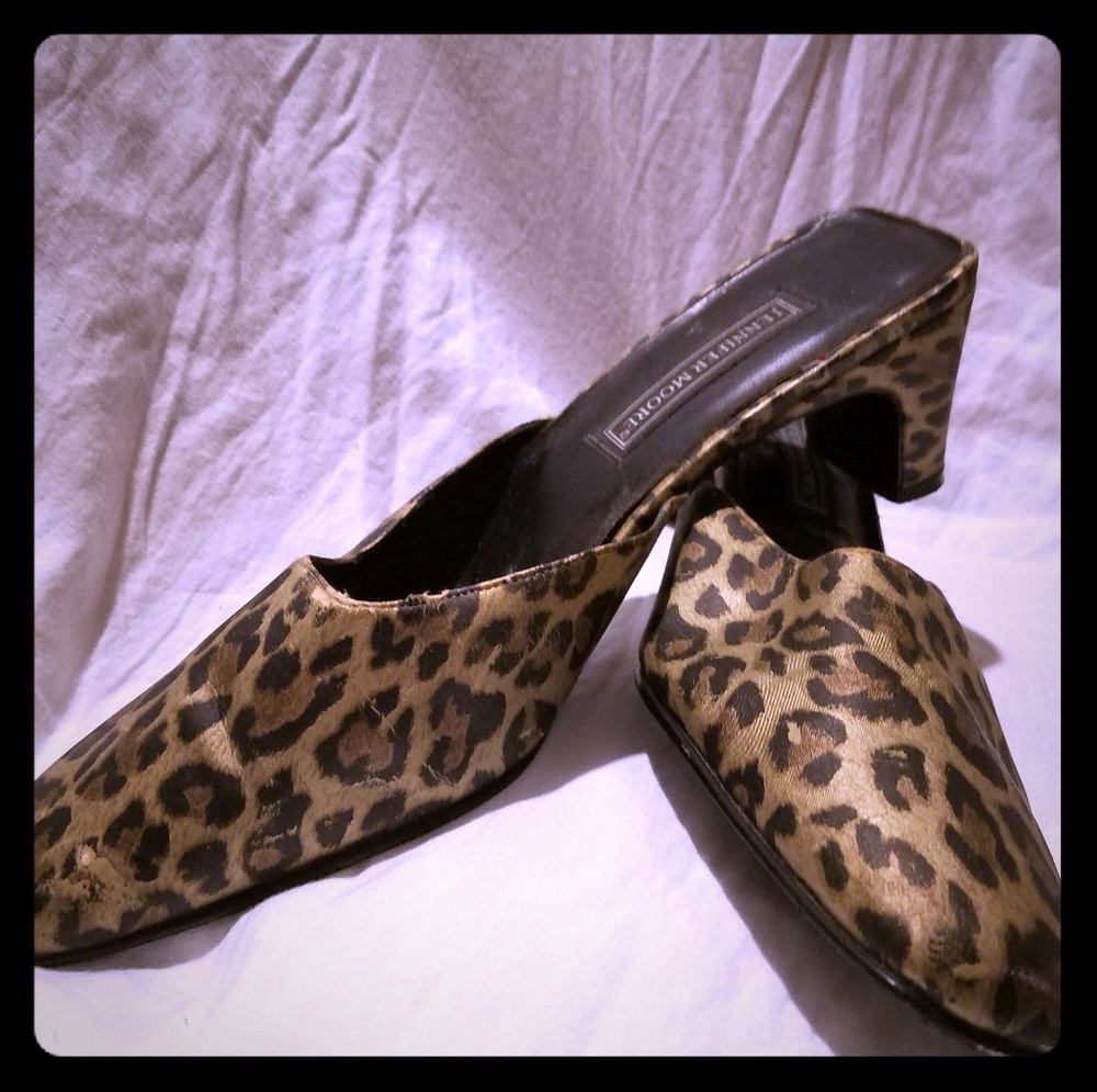 Jennifer Moore leopard Mule